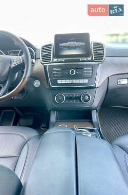Внедорожник / Кроссовер Mercedes-Benz GLE-Class 2018 в 