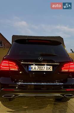 Внедорожник / Кроссовер Mercedes-Benz GLE-Class 2016 в 