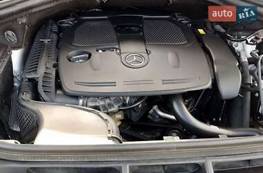 Внедорожник / Кроссовер Mercedes-Benz GLE-Class 2015 в 