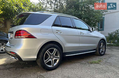 Внедорожник / Кроссовер Mercedes-Benz GLE-Class 2015 в 