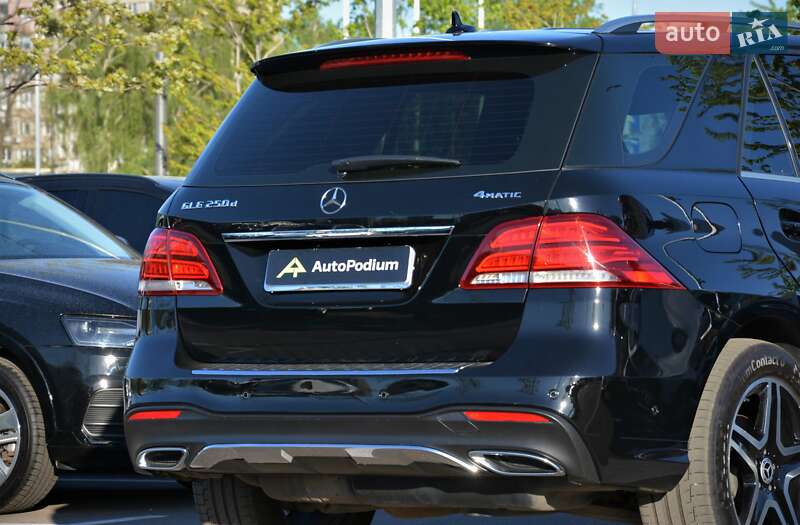 Внедорожник / Кроссовер Mercedes-Benz GLE-Class 2016 в Киеве