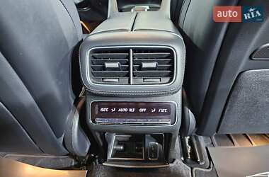 Внедорожник / Кроссовер Mercedes-Benz GLE-Class 2021 в 
