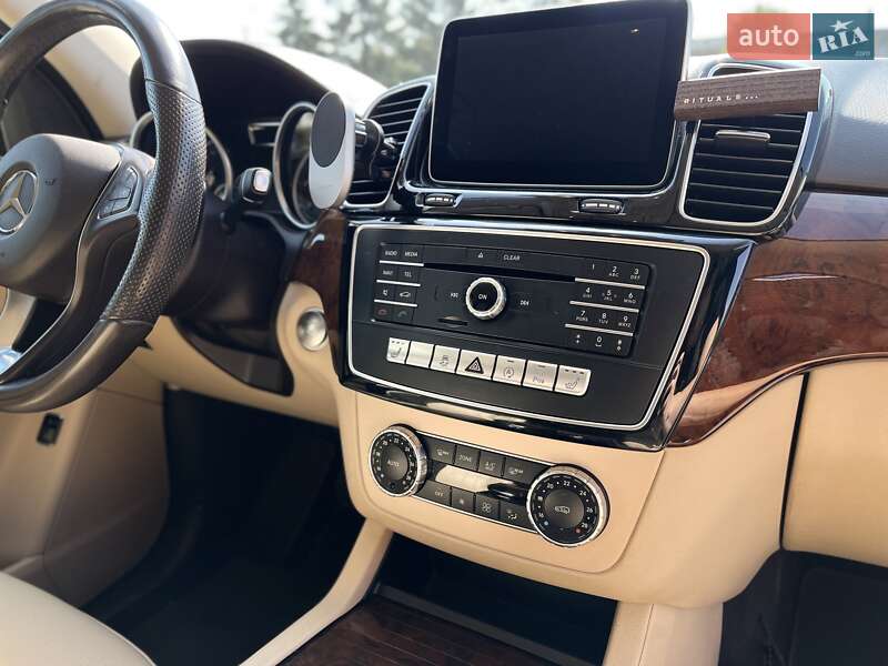 Внедорожник / Кроссовер Mercedes-Benz GLE-Class 2015 в Луцке фото 21 Внедорожник / Кроссовер Mercedes-Benz GLE-Class 2015 в Луцке