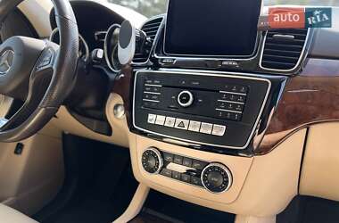 Внедорожник / Кроссовер Mercedes-Benz GLE-Class 2015 в 