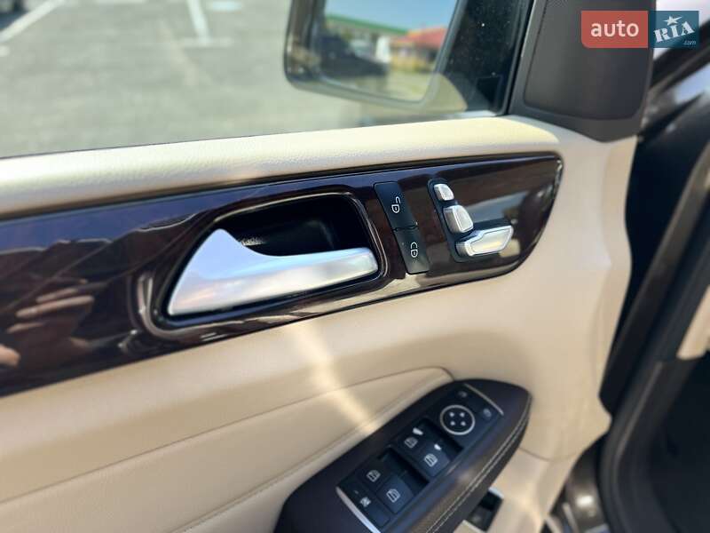 Внедорожник / Кроссовер Mercedes-Benz GLE-Class 2015 в Луцке фото 32 Внедорожник / Кроссовер Mercedes-Benz GLE-Class 2015 в Луцке