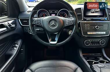 Внедорожник / Кроссовер Mercedes-Benz GLE-Class 2016 в 