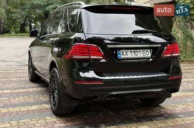 Внедорожник / Кроссовер Mercedes-Benz GLE-Class 2016 в 