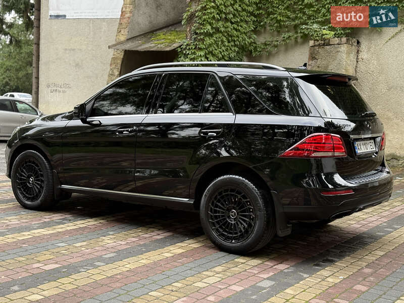 Позашляховик / Кросовер Mercedes-Benz GLE-Class 2016 в Чернівцях фото 9 Позашляховик / Кросовер Mercedes-Benz GLE-Class 2016 в Чернівцях