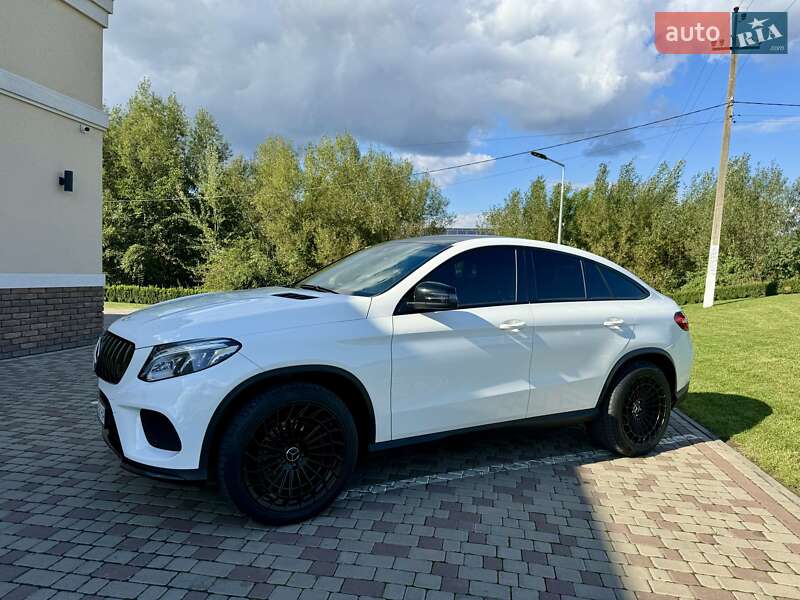 Внедорожник / Кроссовер Mercedes-Benz GLE-Class 2016 в Черновцах