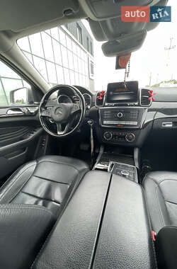 Внедорожник / Кроссовер Mercedes-Benz GLE-Class 2016 в 