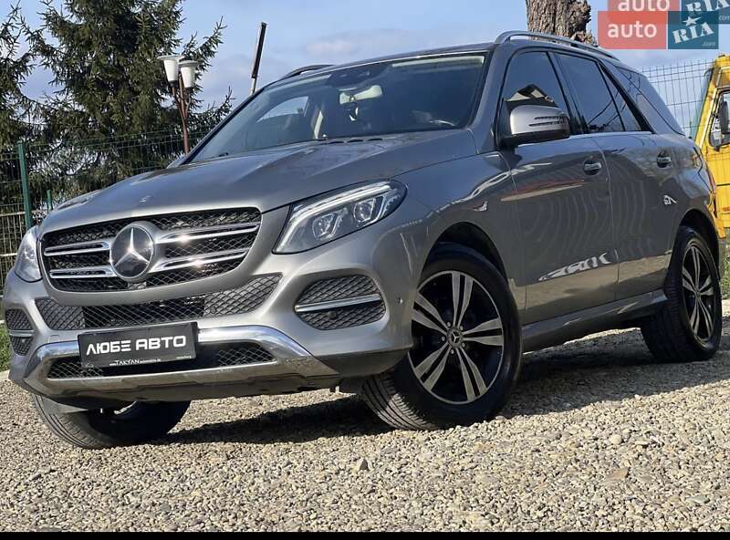 Позашляховик / Кросовер Mercedes-Benz GLE-Class 2015 в  фото Позашляховик / Кросовер Mercedes-Benz GLE-Class 2015 в