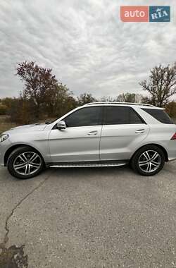 Внедорожник / Кроссовер Mercedes-Benz GLE-Class 2016 в 