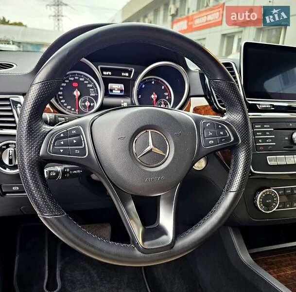 Позашляховик / Кросовер Mercedes-Benz GLE-Class 2015 в Одесі