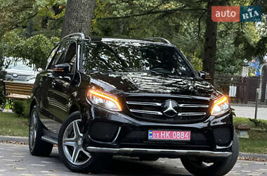 Внедорожник / Кроссовер Mercedes-Benz GLE-Class 2016 в 