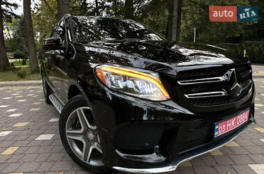 Внедорожник / Кроссовер Mercedes-Benz GLE-Class 2016 в 