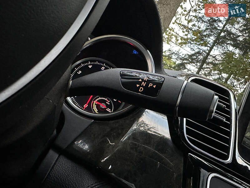 Внедорожник / Кроссовер Mercedes-Benz GLE-Class 2016 в Дрогобыче
