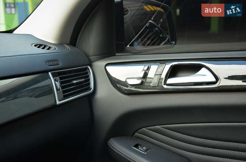 Позашляховик / Кросовер Mercedes-Benz GLE-Class 2016 в Києві фото 49 Позашляховик / Кросовер Mercedes-Benz GLE-Class 2016 в Києві