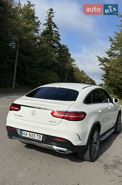 Внедорожник / Кроссовер Mercedes-Benz GLE-Class 2017 в 