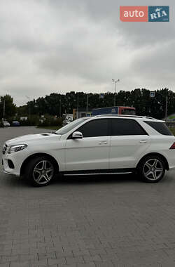 Внедорожник / Кроссовер Mercedes-Benz GLE-Class 2016 в 