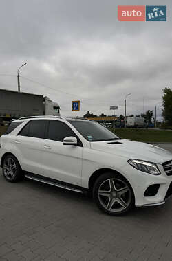 Внедорожник / Кроссовер Mercedes-Benz GLE-Class 2016 в 