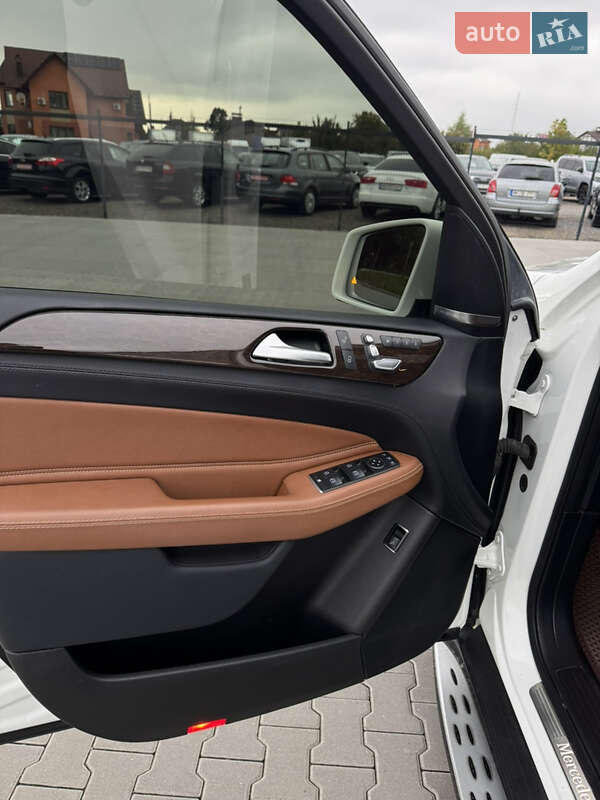 Внедорожник / Кроссовер Mercedes-Benz GLE-Class 2016 в Виннице