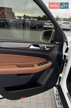 Внедорожник / Кроссовер Mercedes-Benz GLE-Class 2016 в 