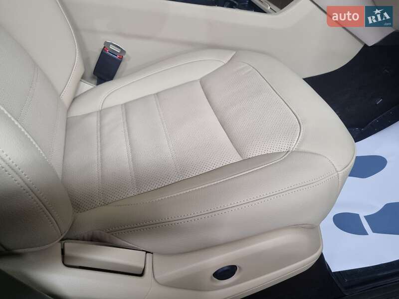Внедорожник / Кроссовер Mercedes-Benz GLE-Class 2018 в Ровно