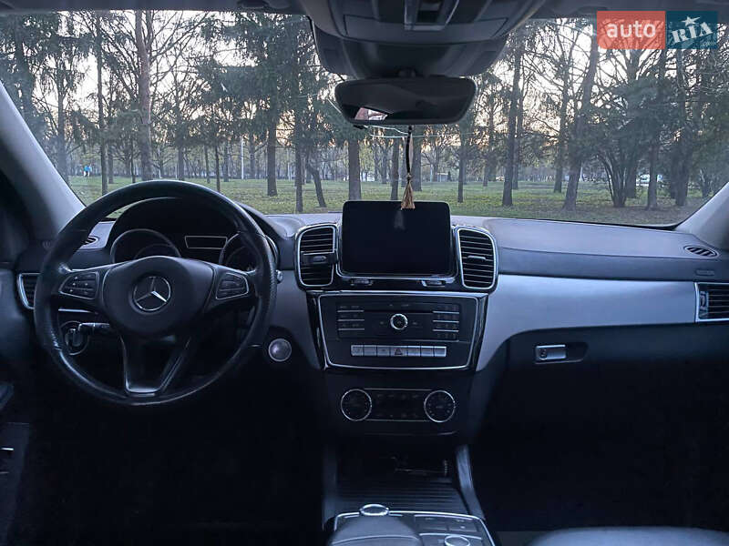 Внедорожник / Кроссовер Mercedes-Benz GLE-Class 2016 в Харькове