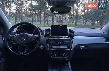 Внедорожник / Кроссовер Mercedes-Benz GLE-Class 2016 в 