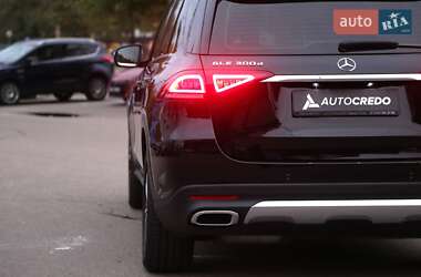 Внедорожник / Кроссовер Mercedes-Benz GLE-Class 2019 в 
