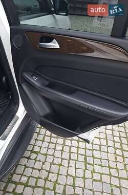 Внедорожник / Кроссовер Mercedes-Benz GLE-Class 2016 в 