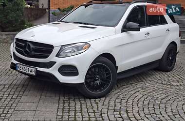 Внедорожник / Кроссовер Mercedes-Benz GLE-Class 2016 в 