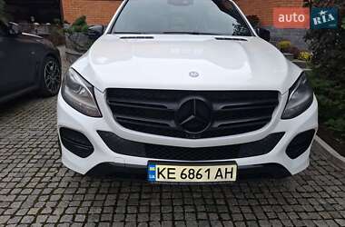 Внедорожник / Кроссовер Mercedes-Benz GLE-Class 2016 в 