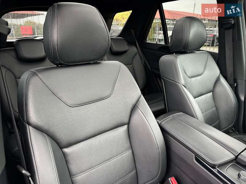Внедорожник / Кроссовер Mercedes-Benz GLE-Class 2017 в Киеве фото 40 Внедорожник / Кроссовер Mercedes-Benz GLE-Class 2017 в Киеве