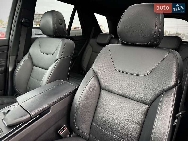 Внедорожник / Кроссовер Mercedes-Benz GLE-Class 2017 в Киеве фото 45 Внедорожник / Кроссовер Mercedes-Benz GLE-Class 2017 в Киеве