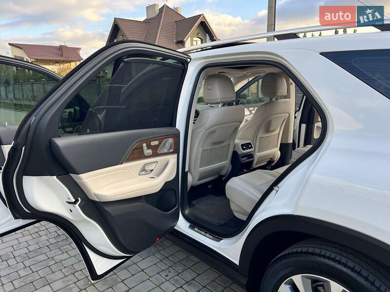 Внедорожник / Кроссовер Mercedes-Benz GLE-Class 2019 в Ровно фото 76 Внедорожник / Кроссовер Mercedes-Benz GLE-Class 2019 в Ровно