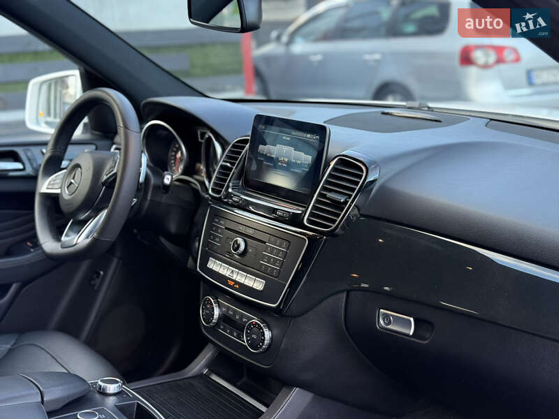 Внедорожник / Кроссовер Mercedes-Benz GLE-Class 2016 в Львове