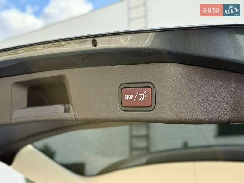 Внедорожник / Кроссовер Mercedes-Benz GLE-Class 2017 в Луцке