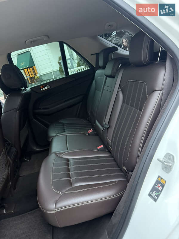 Внедорожник / Кроссовер Mercedes-Benz GLE-Class 2015 в Одессе фото 14 Внедорожник / Кроссовер Mercedes-Benz GLE-Class 2015 в Одессе