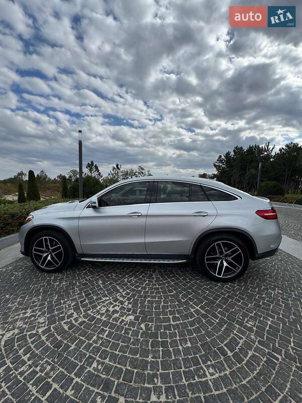 Позашляховик / Кросовер Mercedes-Benz GLE-Class 2016 в Дніпрі фото 2 Позашляховик / Кросовер Mercedes-Benz GLE-Class 2016 в Дніпрі