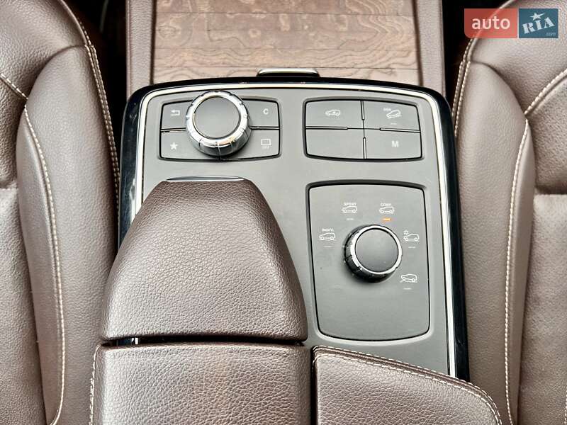 Внедорожник / Кроссовер Mercedes-Benz GLE-Class 2016 в Киеве фото 37 Внедорожник / Кроссовер Mercedes-Benz GLE-Class 2016 в Киеве