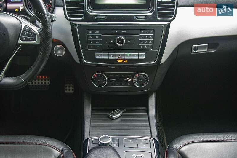 Внедорожник / Кроссовер Mercedes-Benz GLE-Class 2015 в Киеве