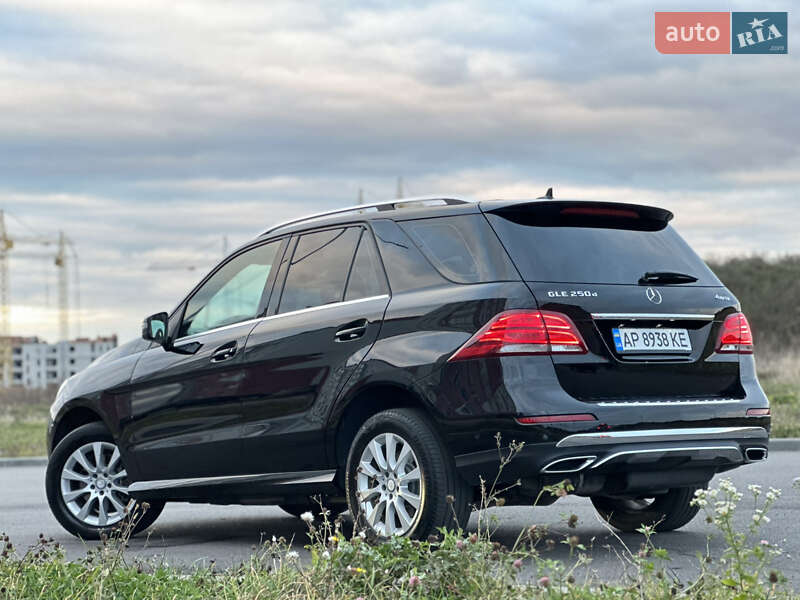 Позашляховик / Кросовер Mercedes-Benz GLE-Class 2016 в Вінниці фото 17 Позашляховик / Кросовер Mercedes-Benz GLE-Class 2016 в Вінниці