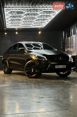 Внедорожник / Кроссовер Mercedes-Benz GLE-Class 2016 в Киеве