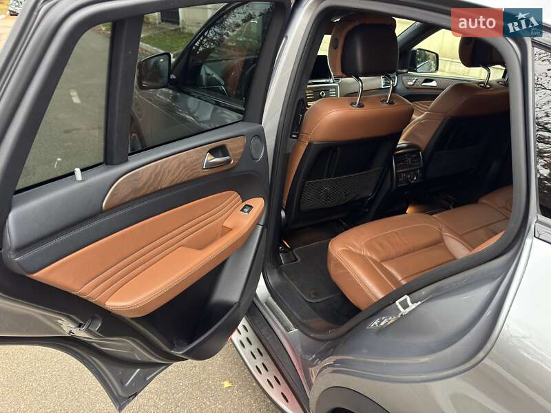 Внедорожник / Кроссовер Mercedes-Benz GLE-Class 2016 в Киеве фото 18 Внедорожник / Кроссовер Mercedes-Benz GLE-Class 2016 в Киеве