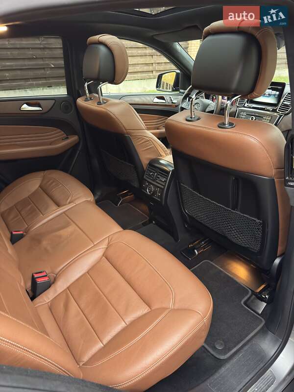 Внедорожник / Кроссовер Mercedes-Benz GLE-Class 2016 в Киеве фото 22 Внедорожник / Кроссовер Mercedes-Benz GLE-Class 2016 в Киеве