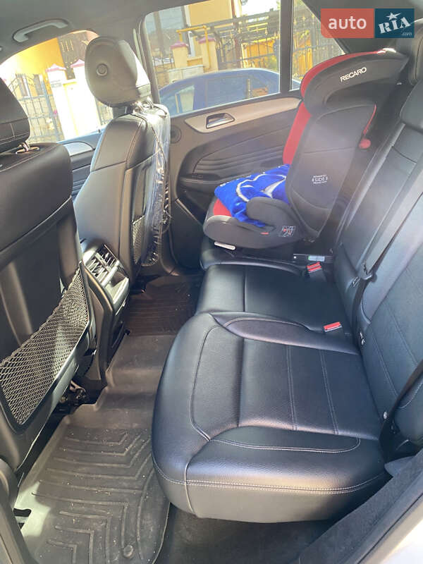 Позашляховик / Кросовер Mercedes-Benz GLE-Class 2017 в Одесі фото 10 Позашляховик / Кросовер Mercedes-Benz GLE-Class 2017 в Одесі