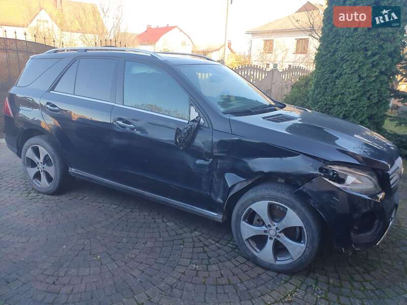 Внедорожник / Кроссовер Mercedes-Benz GLE-Class 2015 в Ивано-Франковске фото 3 Внедорожник / Кроссовер Mercedes-Benz GLE-Class 2015 в Ивано-Франковске