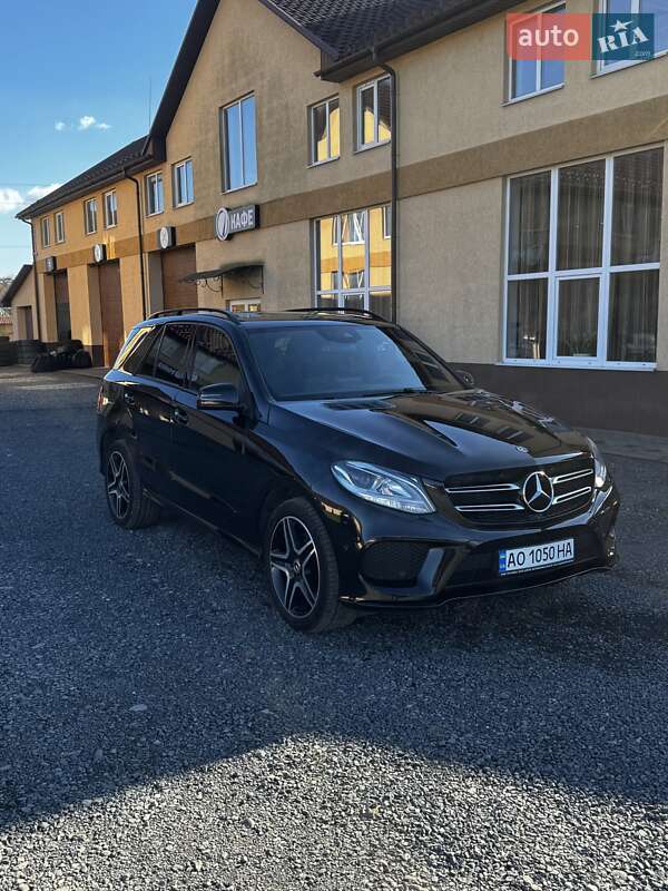 Внедорожник / Кроссовер Mercedes-Benz GLE-Class 2017 в Иршаве фото 3 Внедорожник / Кроссовер Mercedes-Benz GLE-Class 2017 в Иршаве
