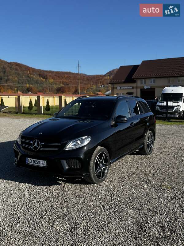 Внедорожник / Кроссовер Mercedes-Benz GLE-Class 2017 в Иршаве фото 50 Внедорожник / Кроссовер Mercedes-Benz GLE-Class 2017 в Иршаве